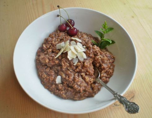 Pick-me-up recipe with cocoa, oats and spices